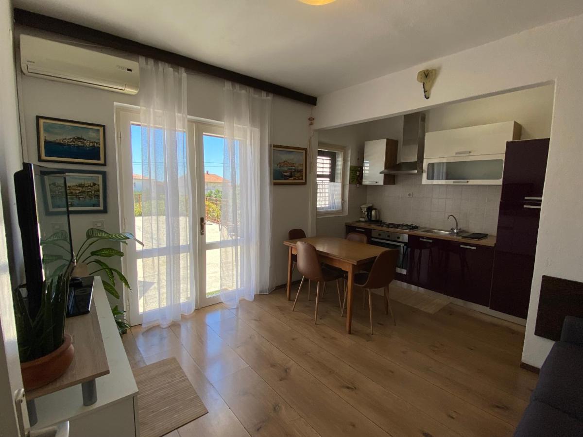 Rebeka'S Apartment Primošten Εξωτερικό φωτογραφία